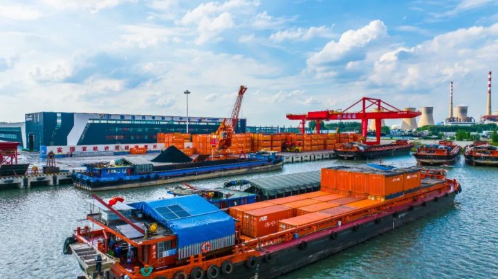 乐鱼网站官方站登录入口-乐鱼online(中国)开通长江至济宁港铁矿石回流专线